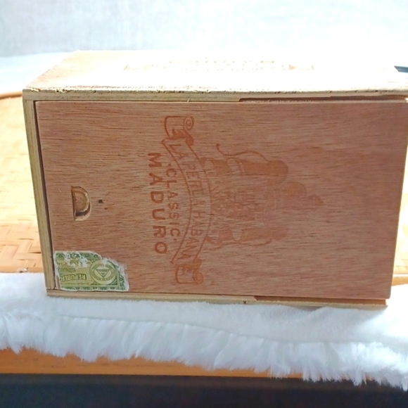 Cigar Wood  Box LA .Perla Habana  Jewelry Vintage - Picture 8 of 11
